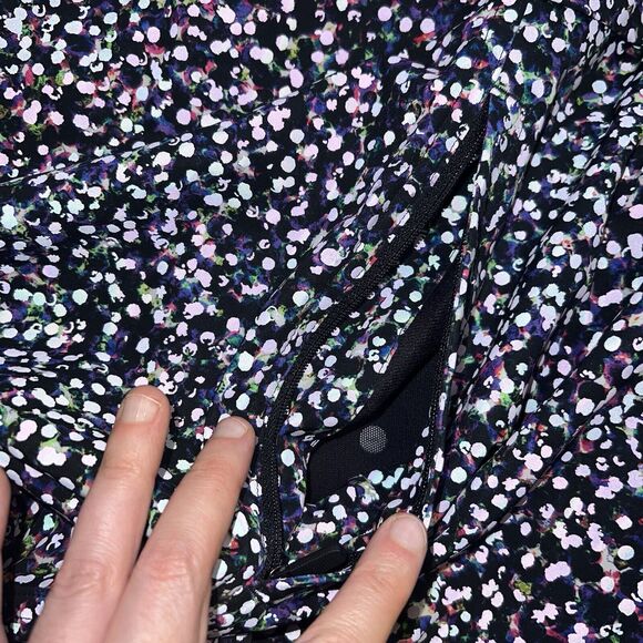 Lululemon SEAWHEEZE Horizon Runners Cape M/L Hooded Reflective Rainbow Jacket - Picture 10 of 15